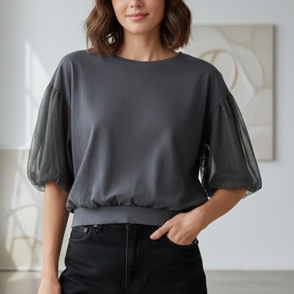 Nico and... Grey Tulle Puff Sleeve Cropped T Shirt Size 3/L